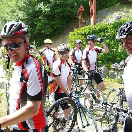 Gasthuis Skalna Ruza - Koevirozsa Panzio Gemerská Horka