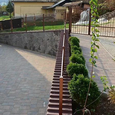 Gasthuis Skalna Ruza - Koevirozsa Panzio Gemerská Horka