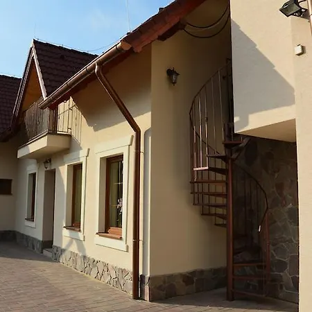 Penzion Skalna Ruza - Koevirozsa Panzio Gemerská Horka