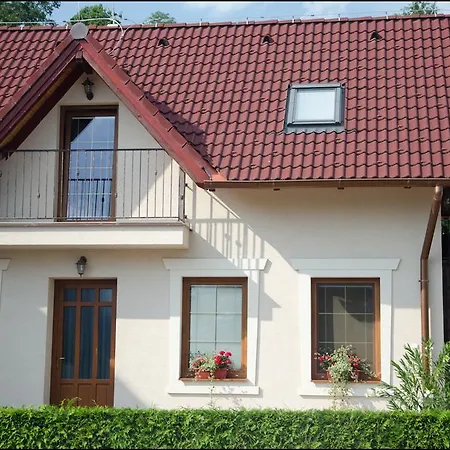 Skalna Ruza - Koevirozsa Panzio * Gemerská Horka